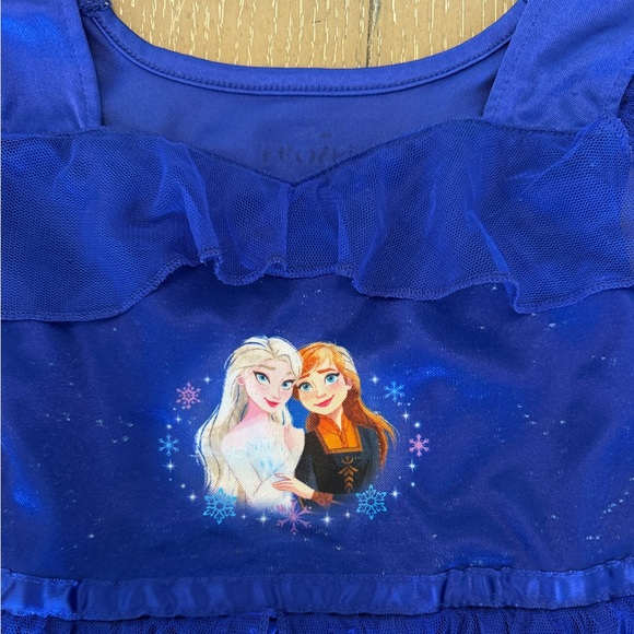 Disney Princess Frozen Elsa & Anna Fantasy Dress or Nightgown • Size S (6/6X) - Picture 12 of 13